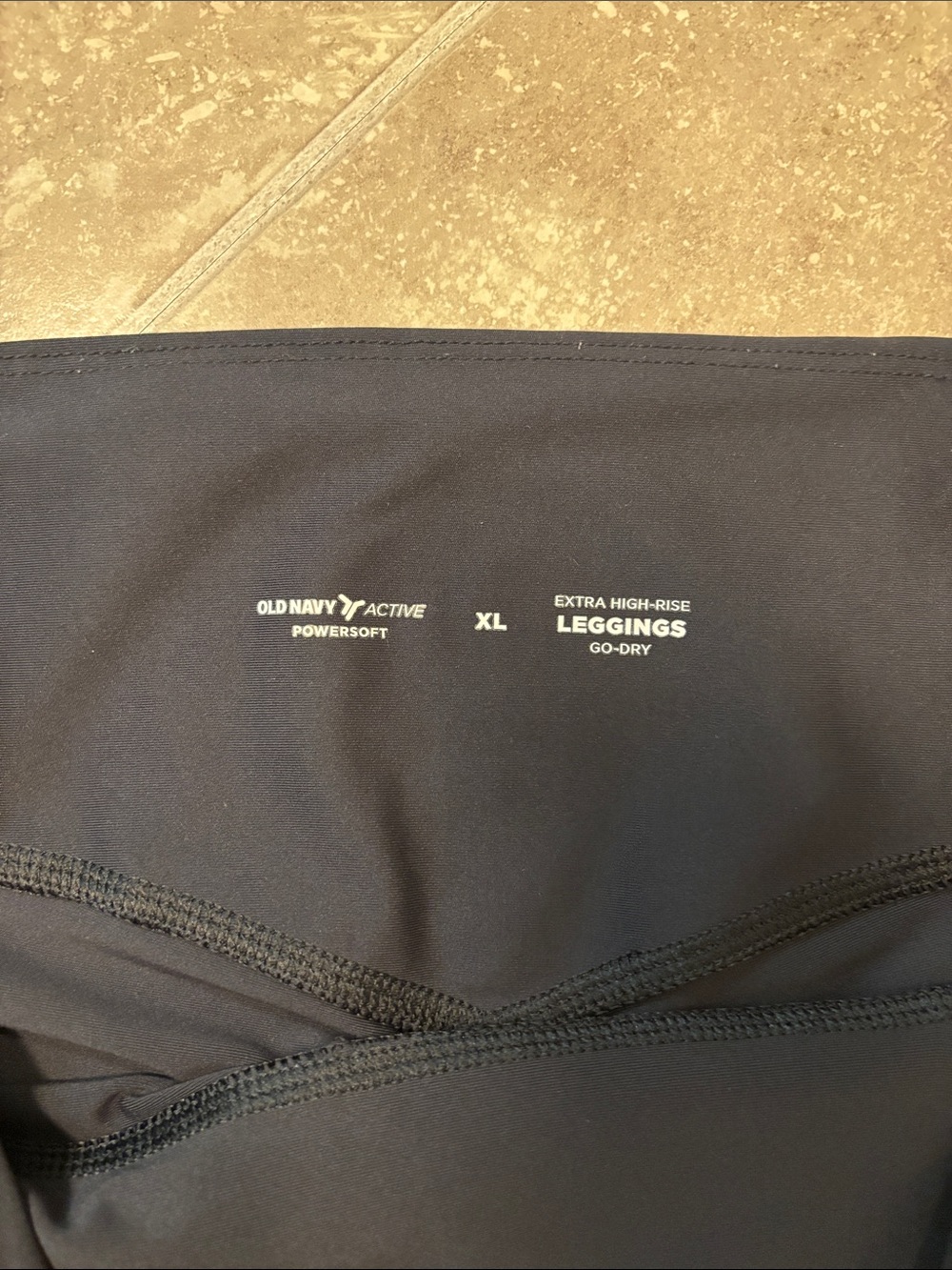 Old Navy Active Powersoft Extra High Waisted Legging - Picture 2 of 4